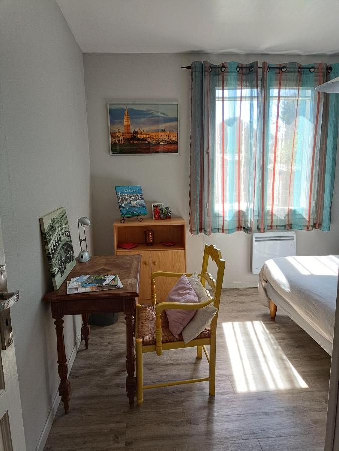 Chambres Tricastine Et Venise Saint-Paul-Trois-Chateaux Luaran gambar