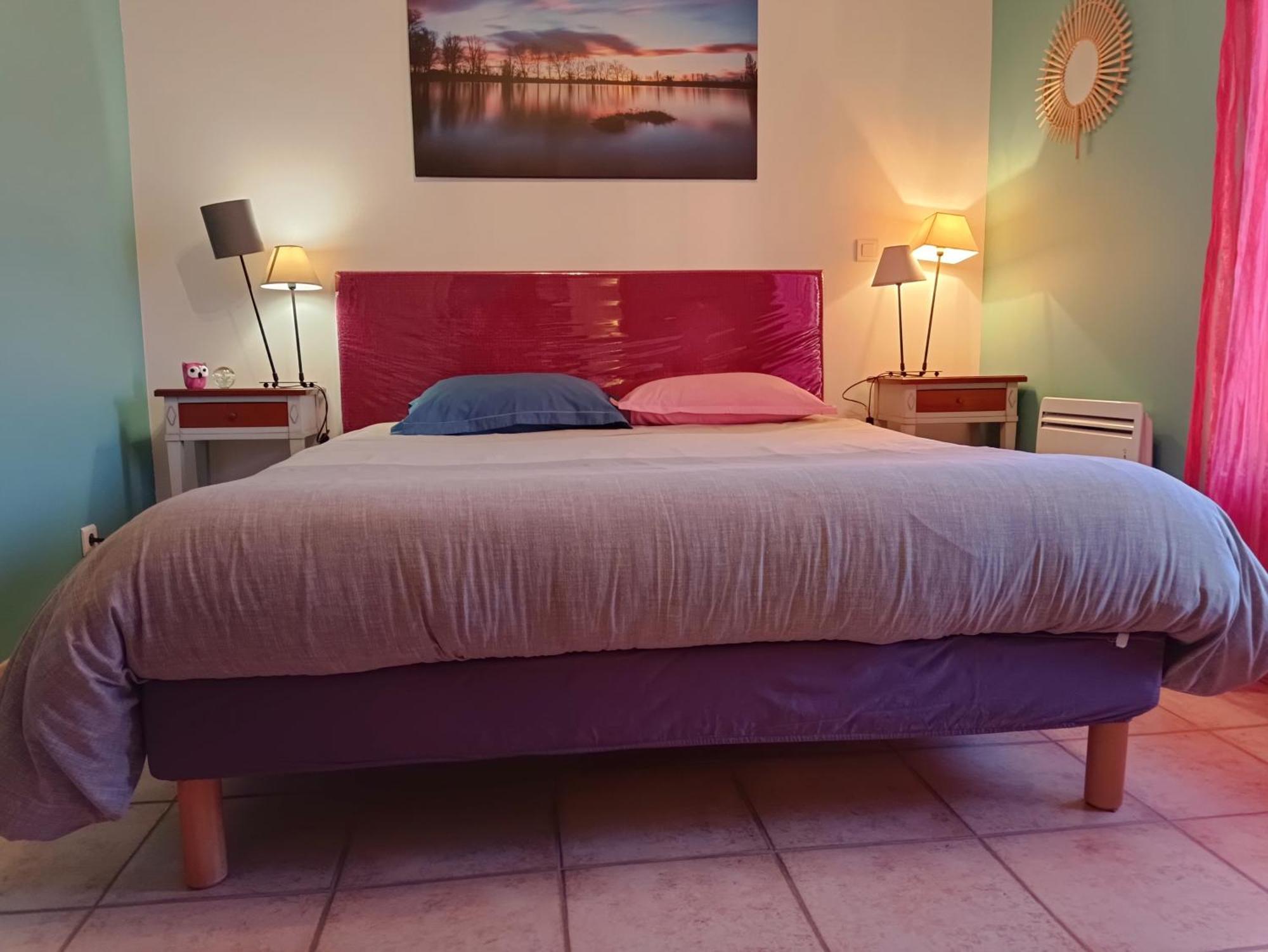 Chambres Tricastine Et Venise Saint-Paul-Trois-Chateaux Luaran gambar