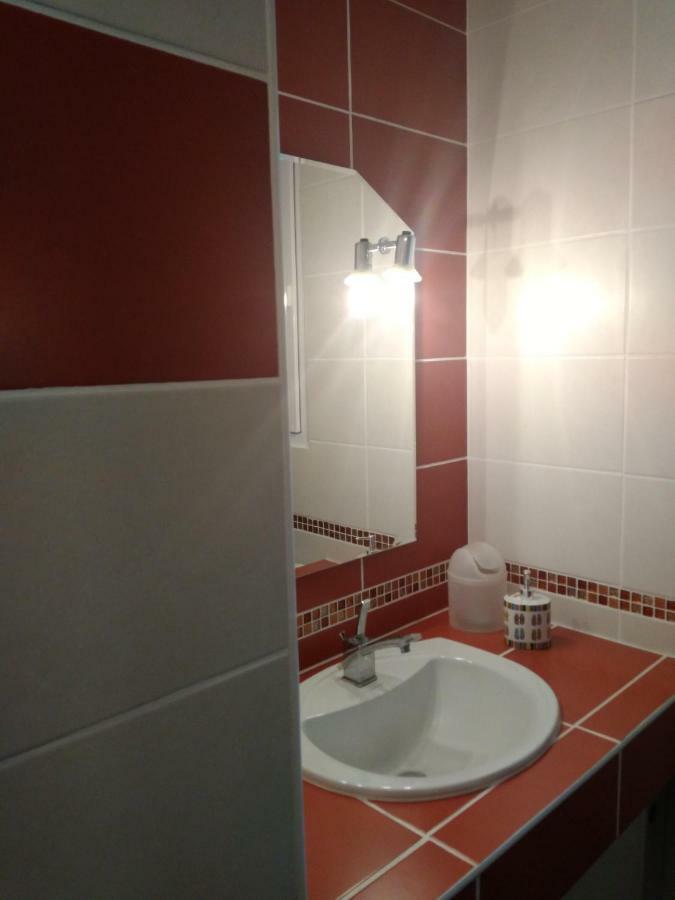 Chambres Tricastine Et Venise Saint-Paul-Trois-Chateaux Luaran gambar